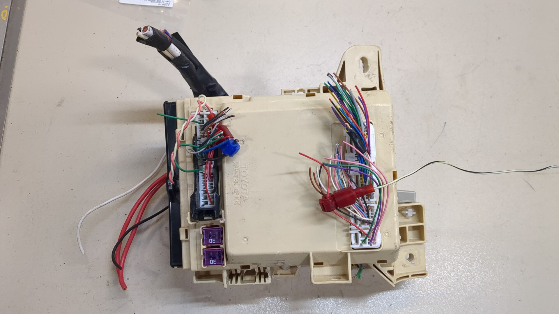 Блок предохранителей