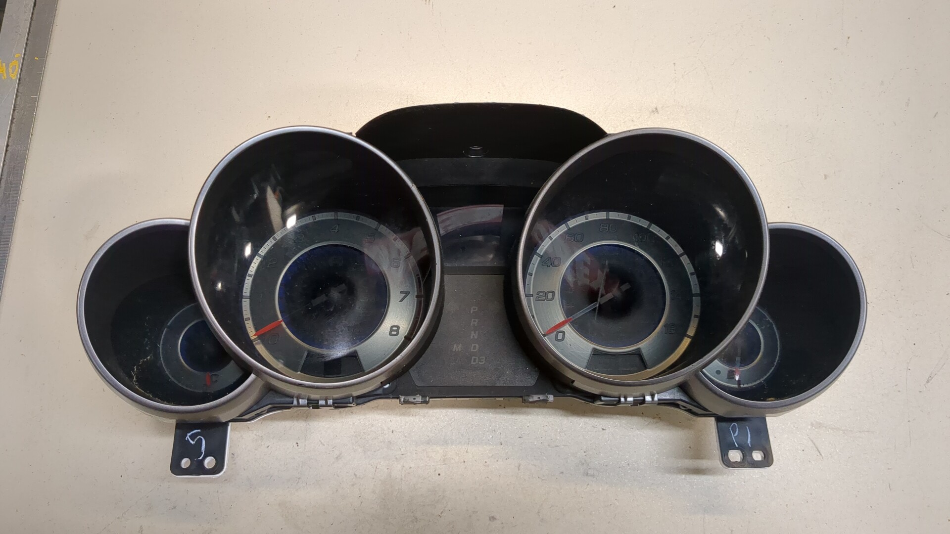 Панель приборов