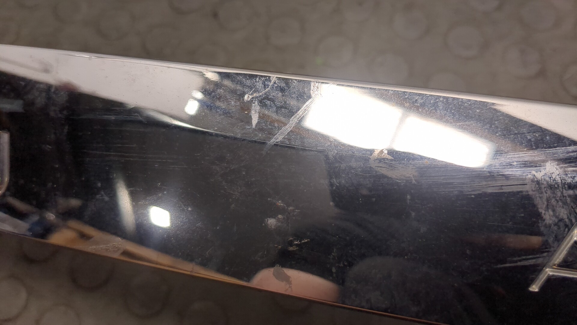 Фонарь подсветки номера