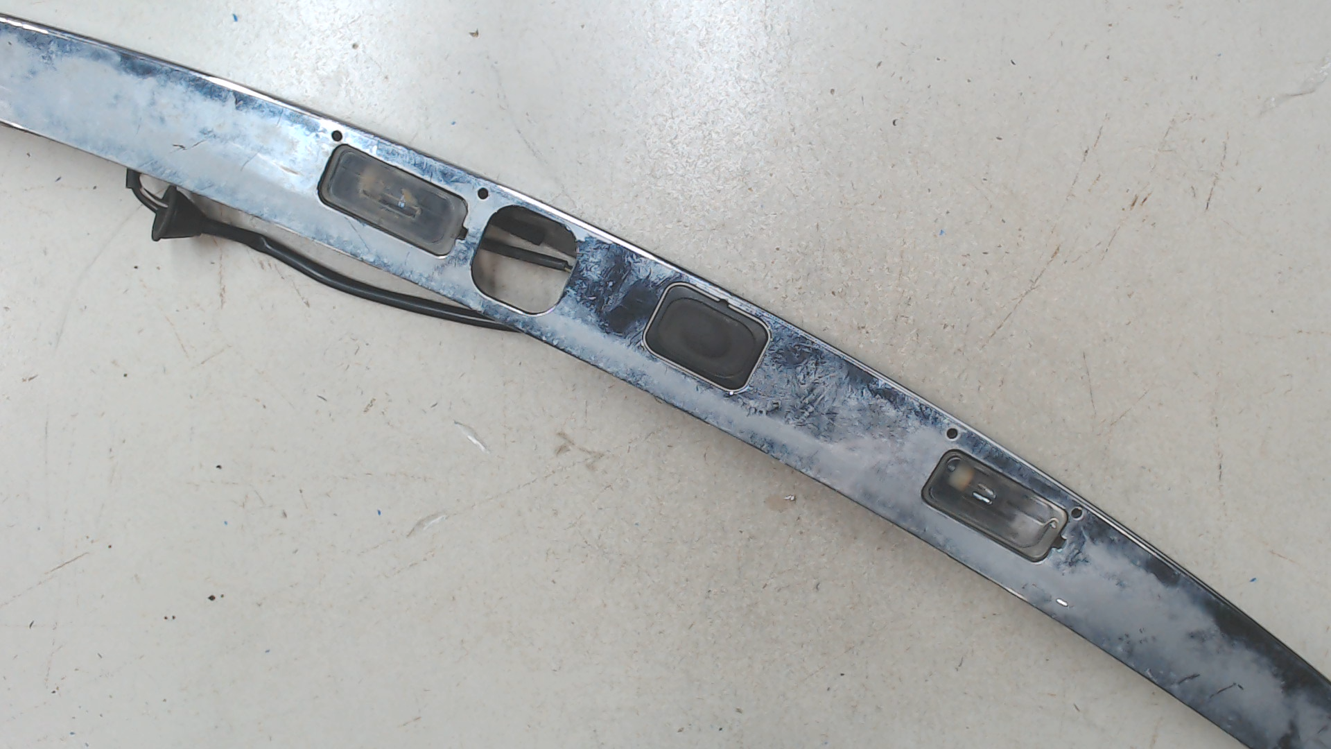 Фонарь подсветки номера