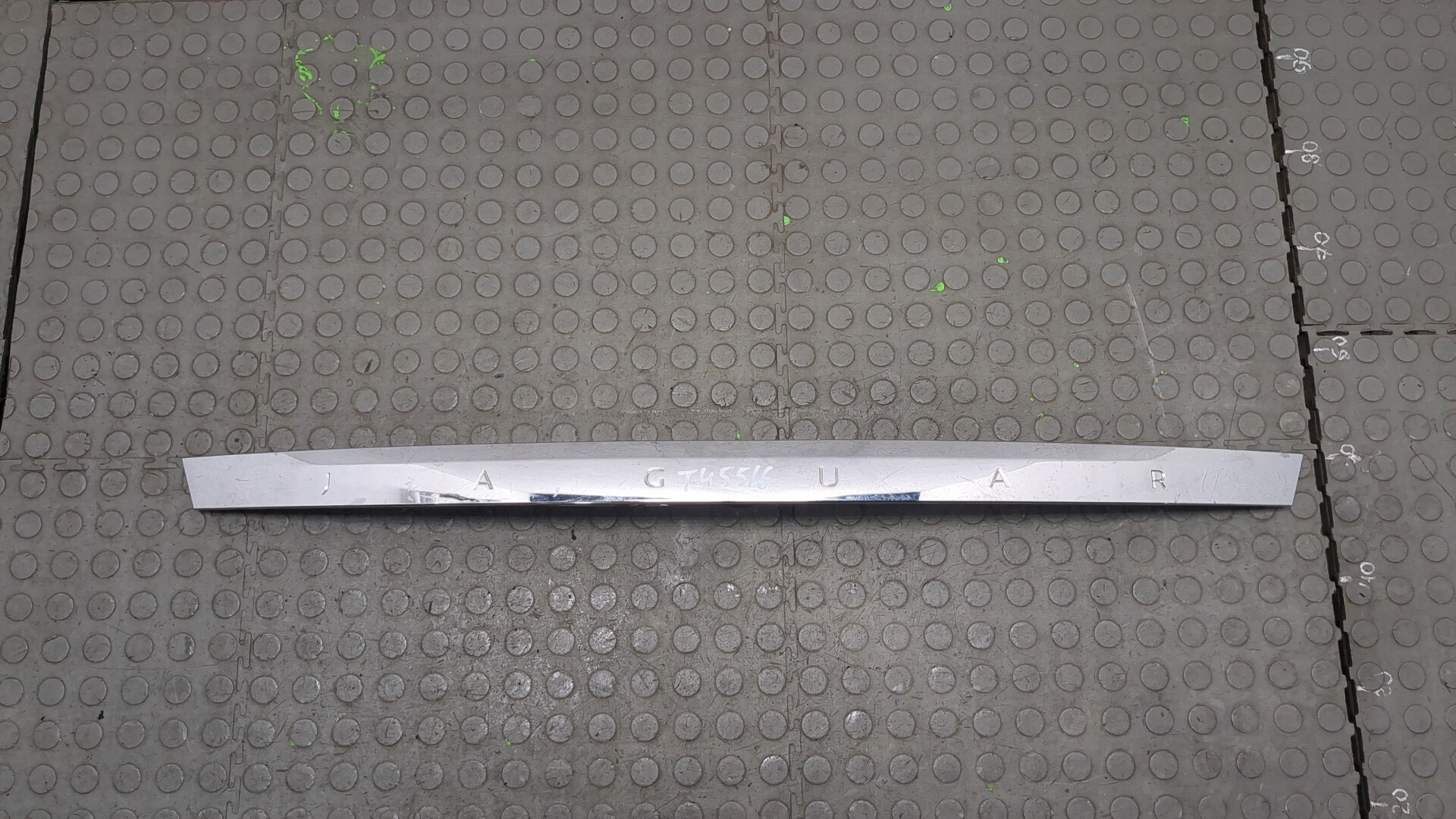 Фонарь подсветки номера