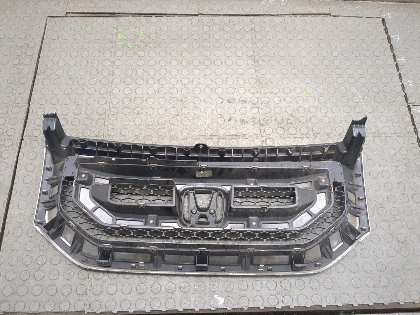 Решетка радиатора