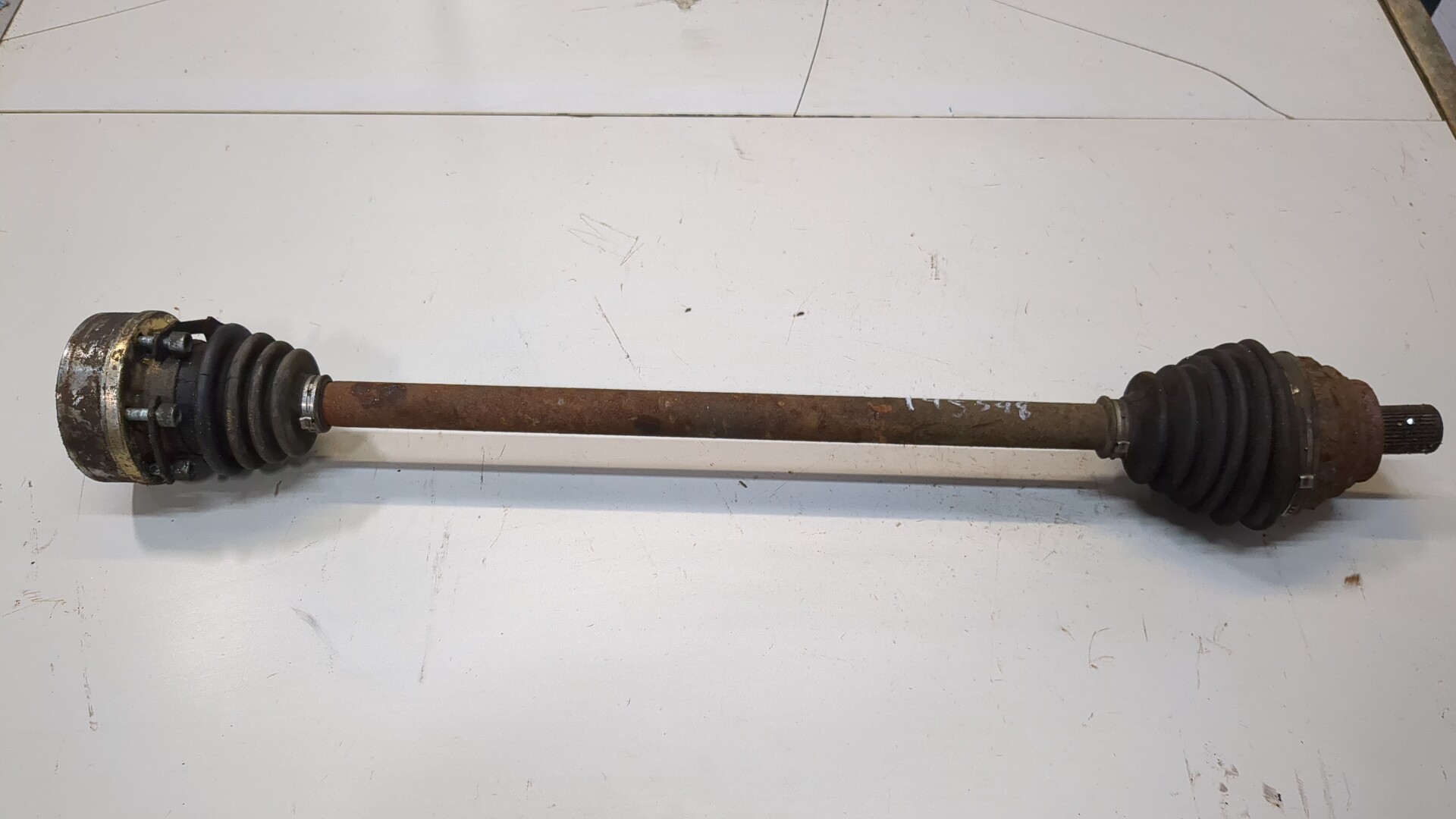 Полуось передняя правая