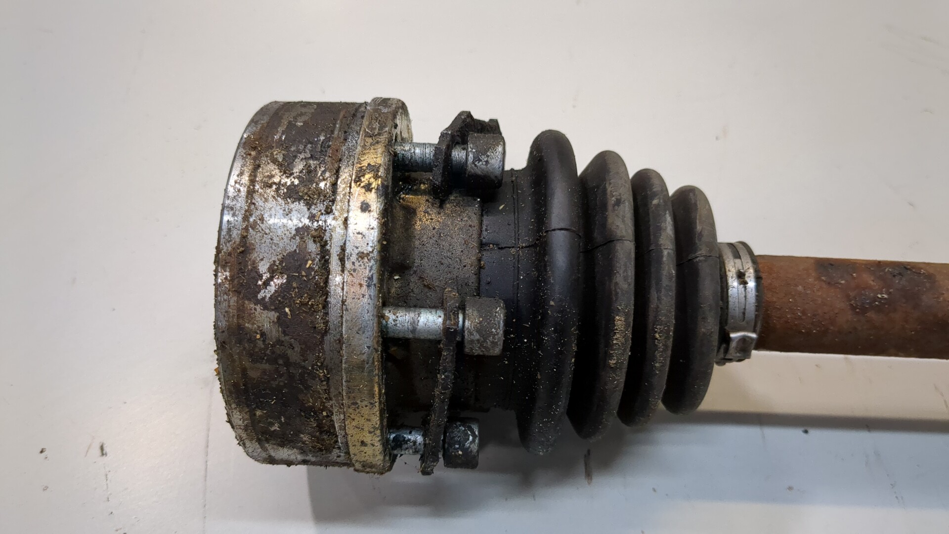 Полуось передняя правая