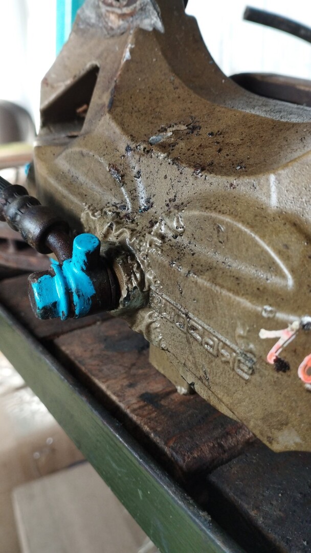 Суппорт передний правый