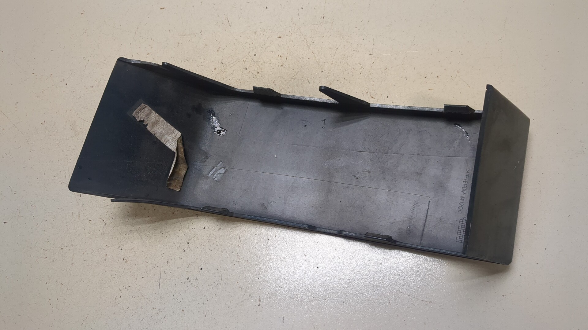 Планка под фонарь правая