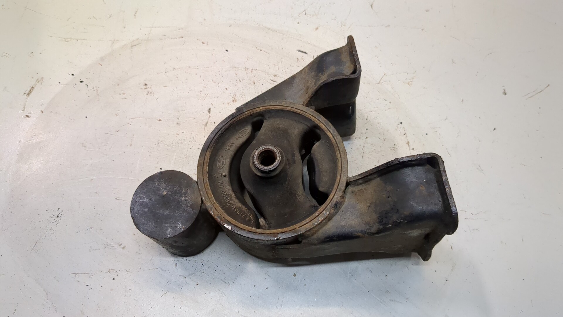 Опора двигателя