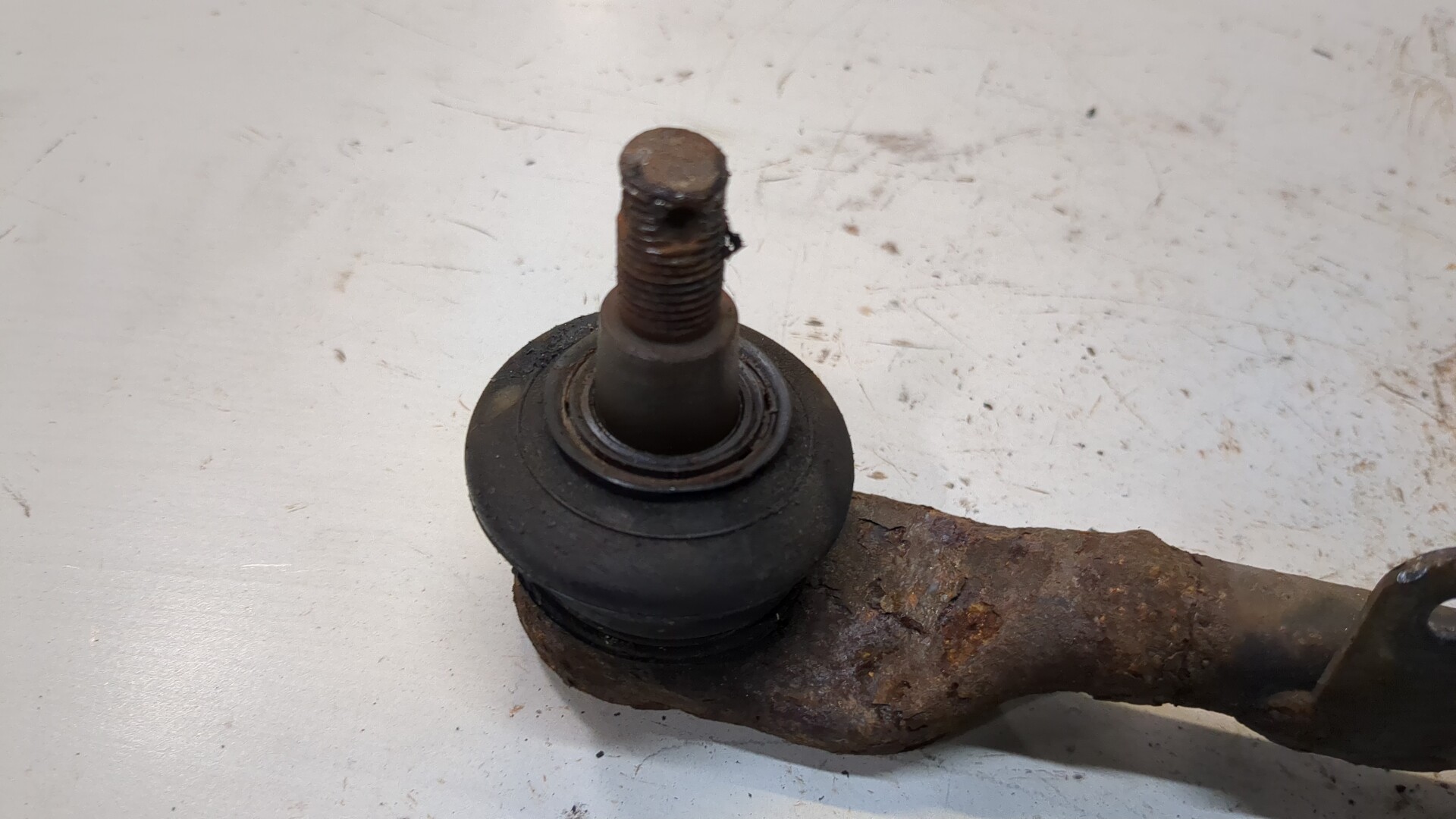 Рычаг задний