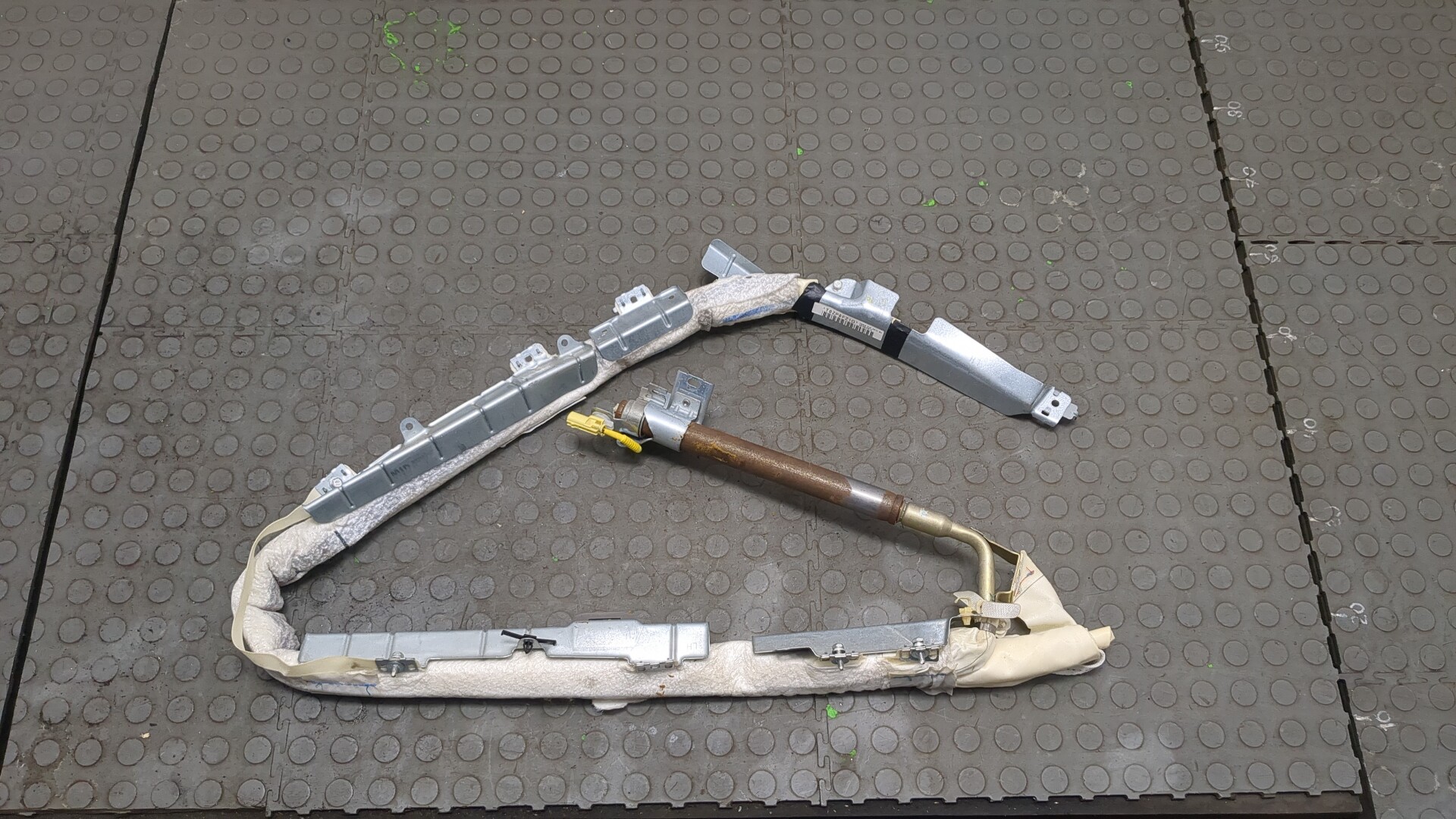 Подушка безопасности боковая (шторка)