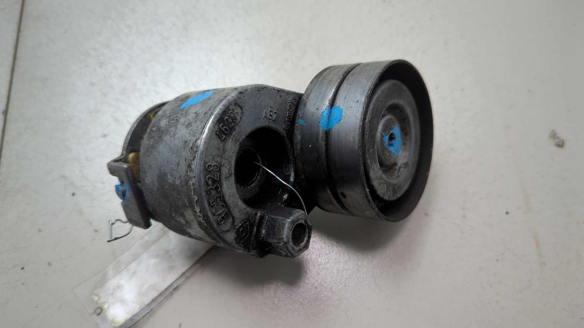 Натяжитель ремня