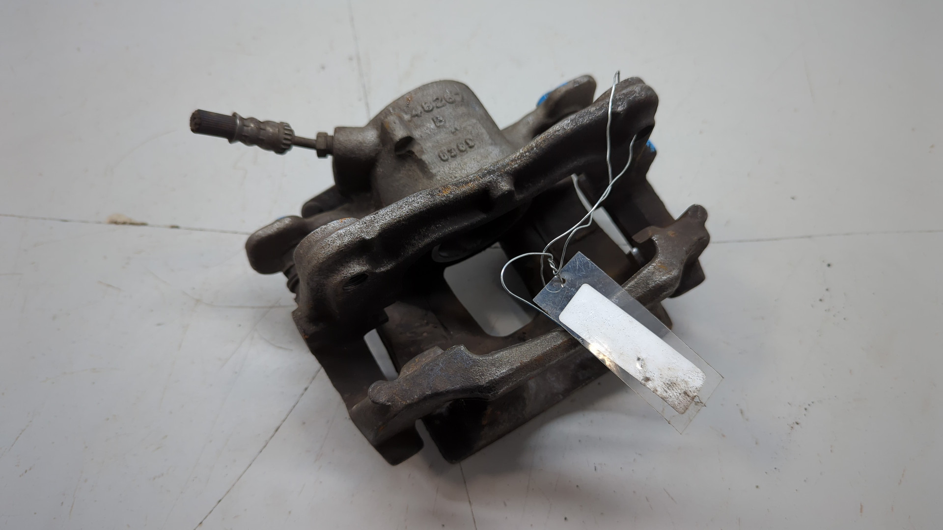 Суппорт передний правый