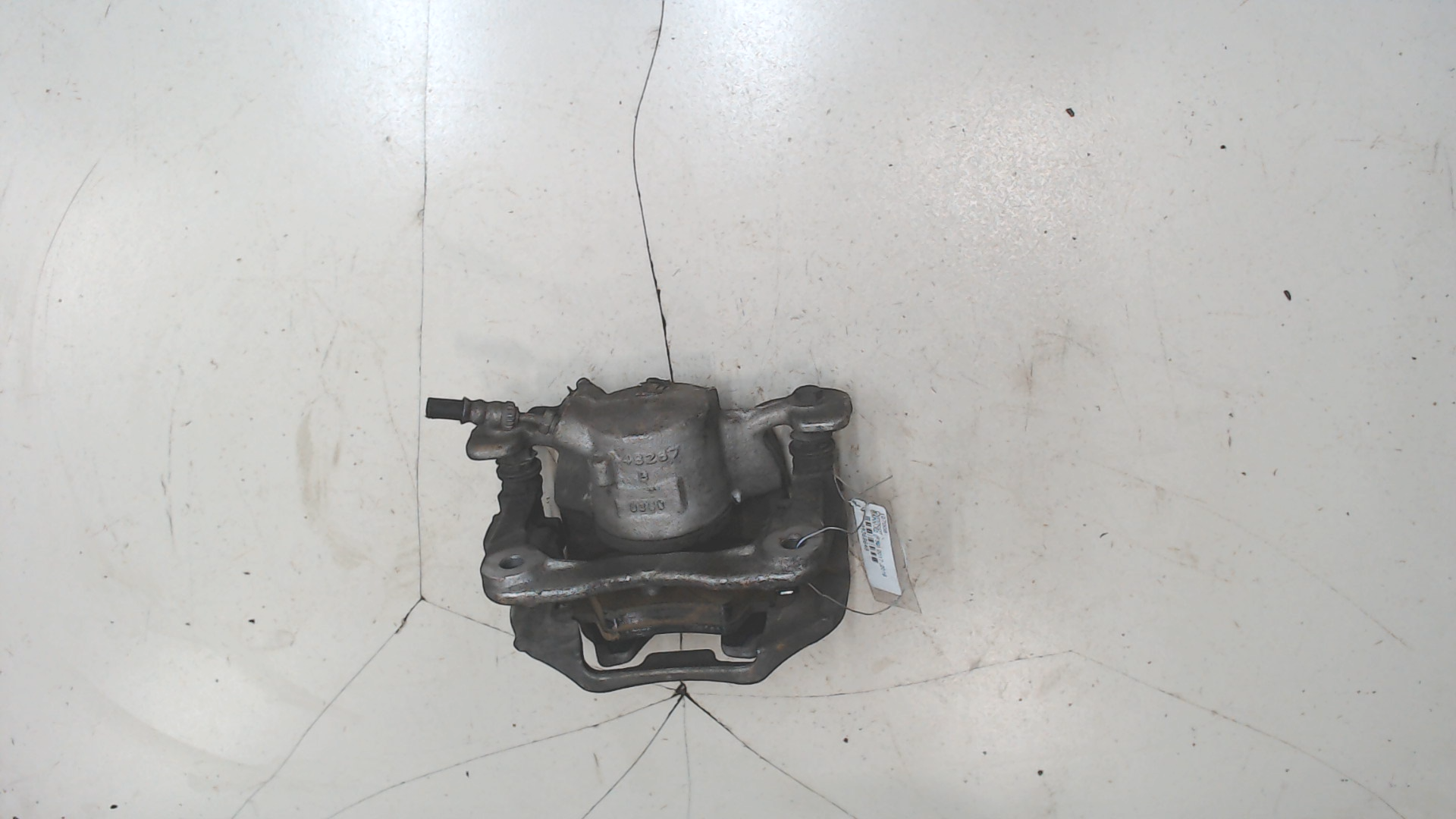 Суппорт передний правый