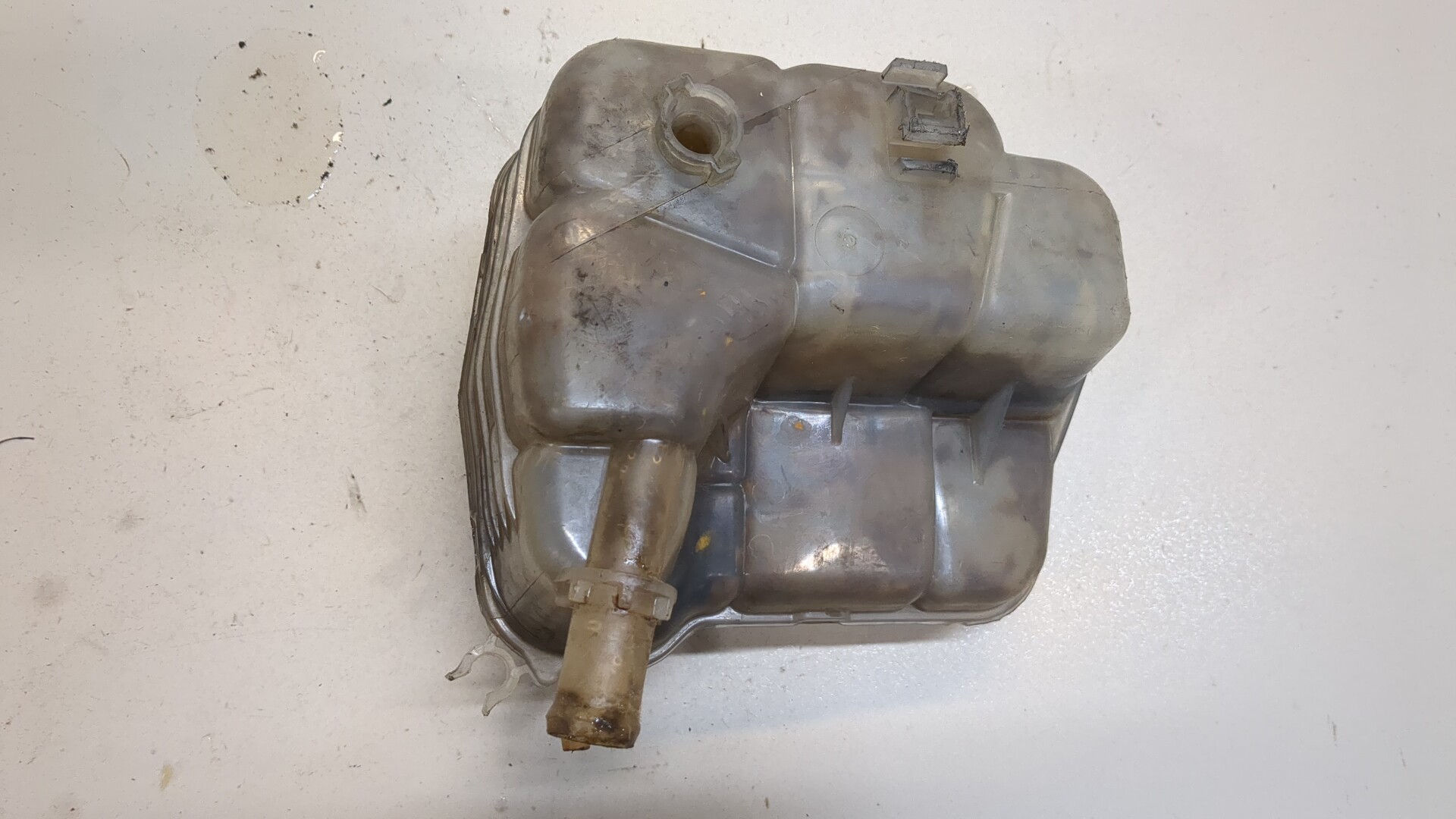 Бачок расширительный