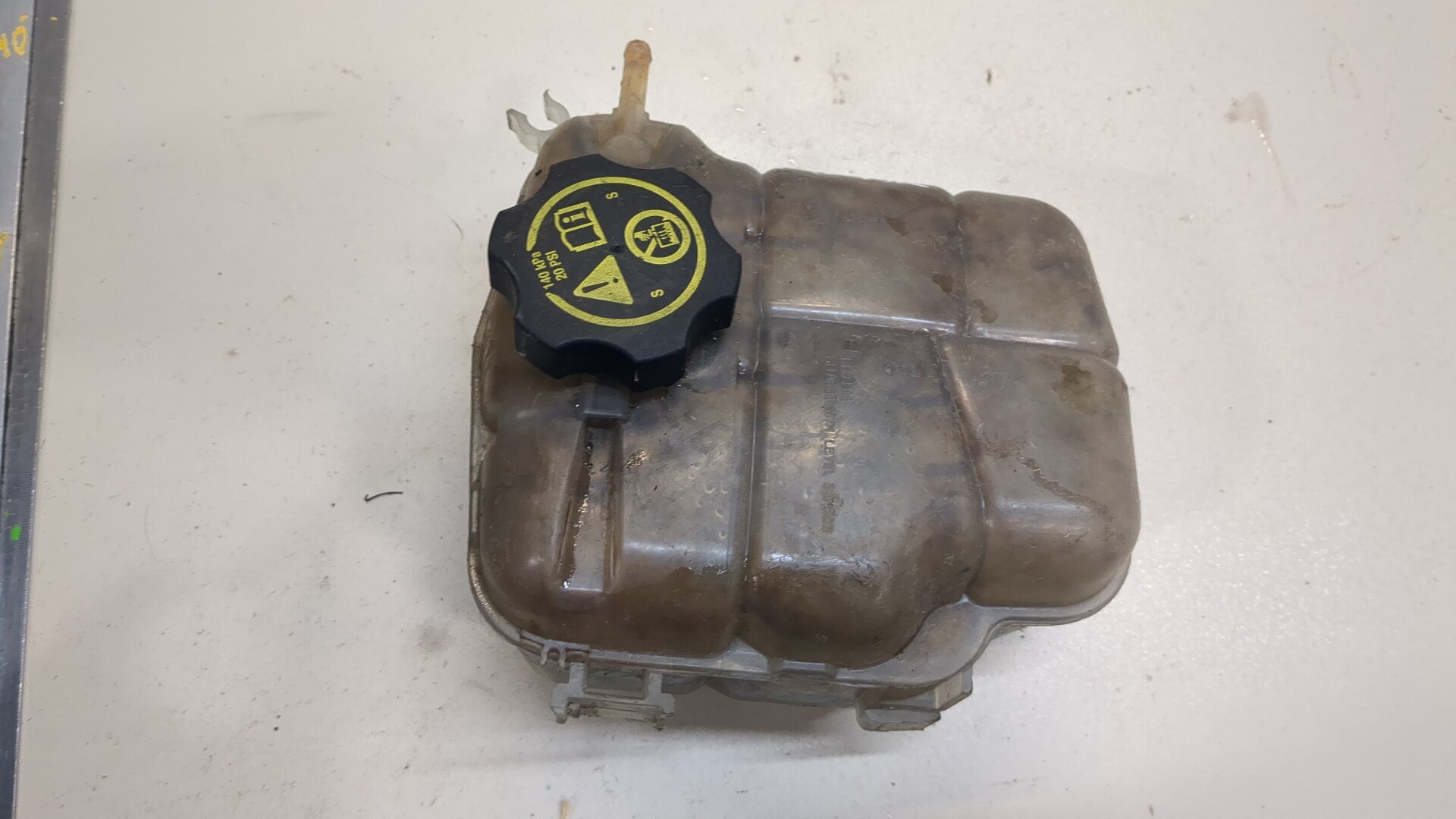 Бачок расширительный