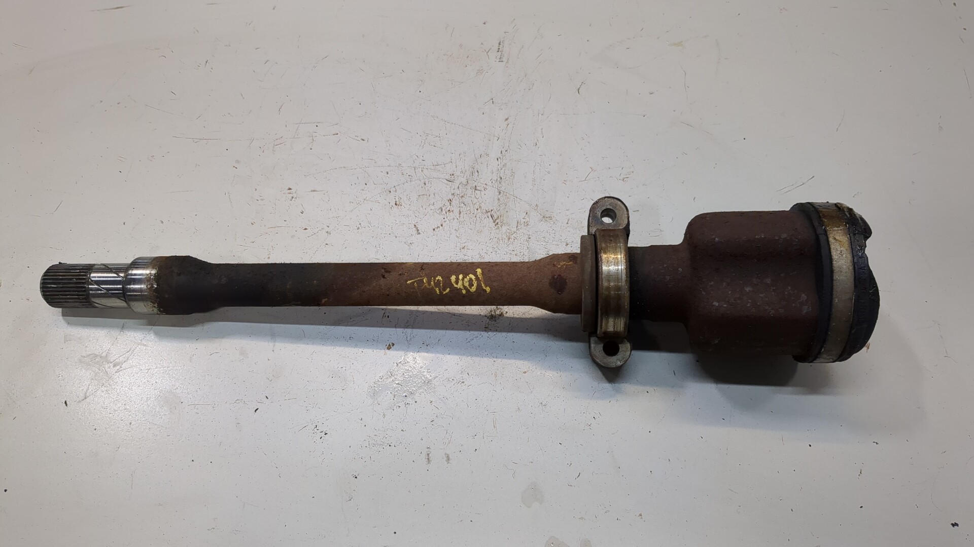 Полуось передняя правая