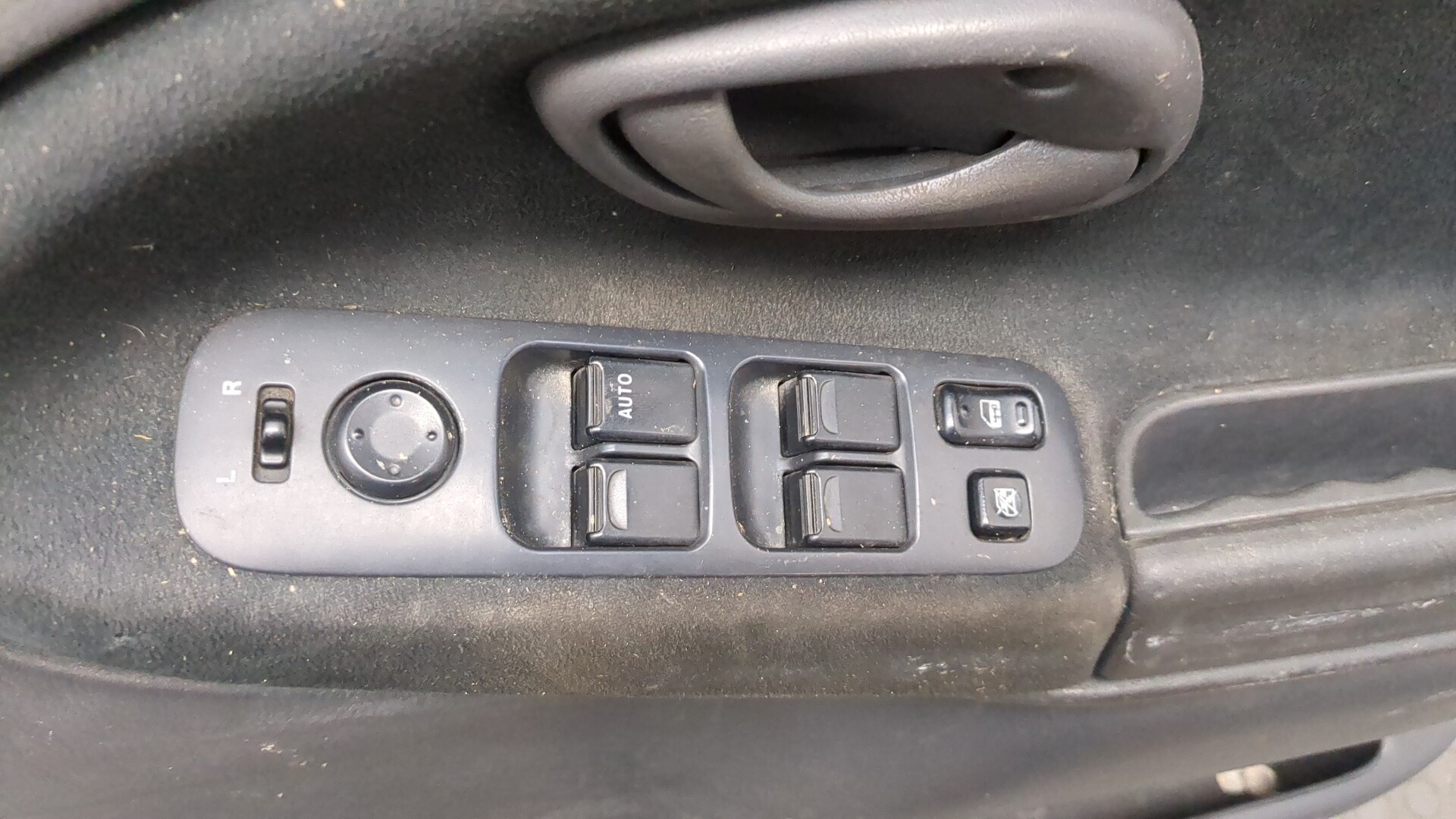 Дверь передняя правая