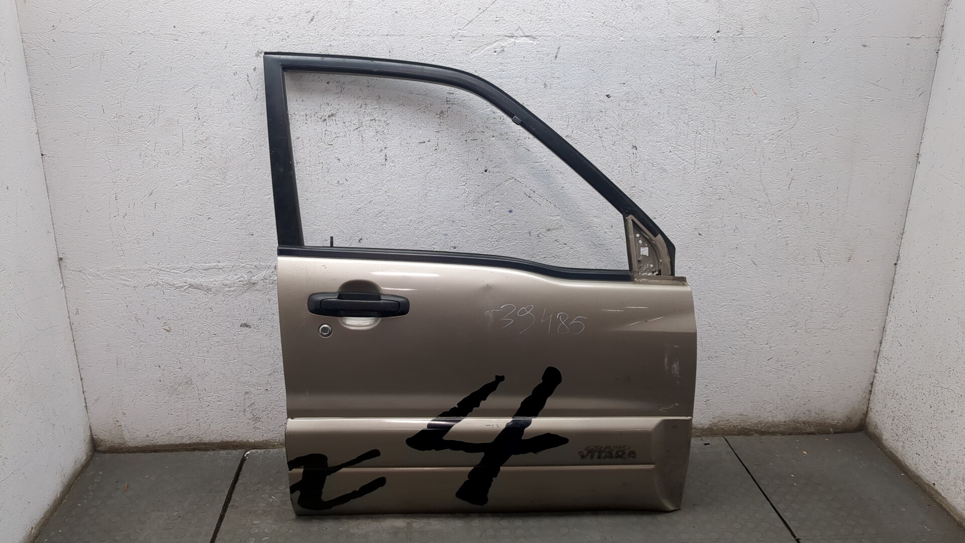 Дверь передняя правая