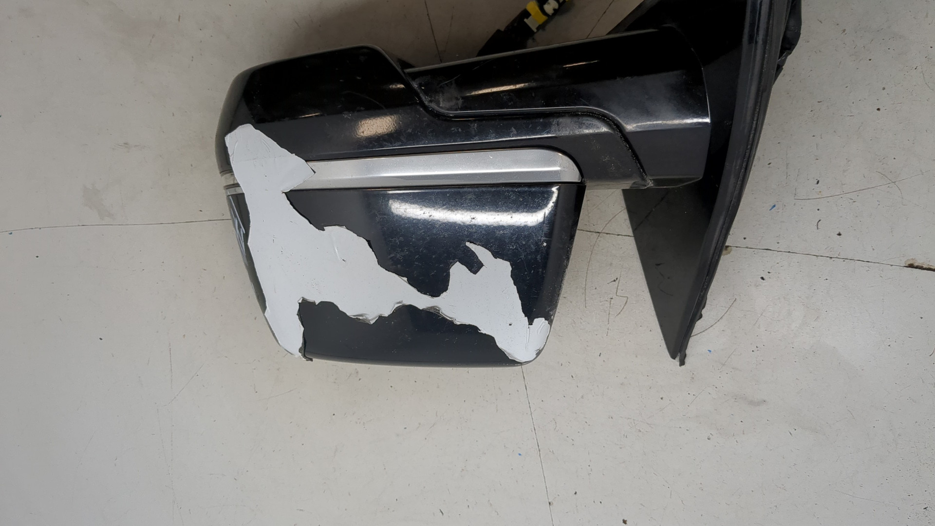 Зеркало левое электрическое