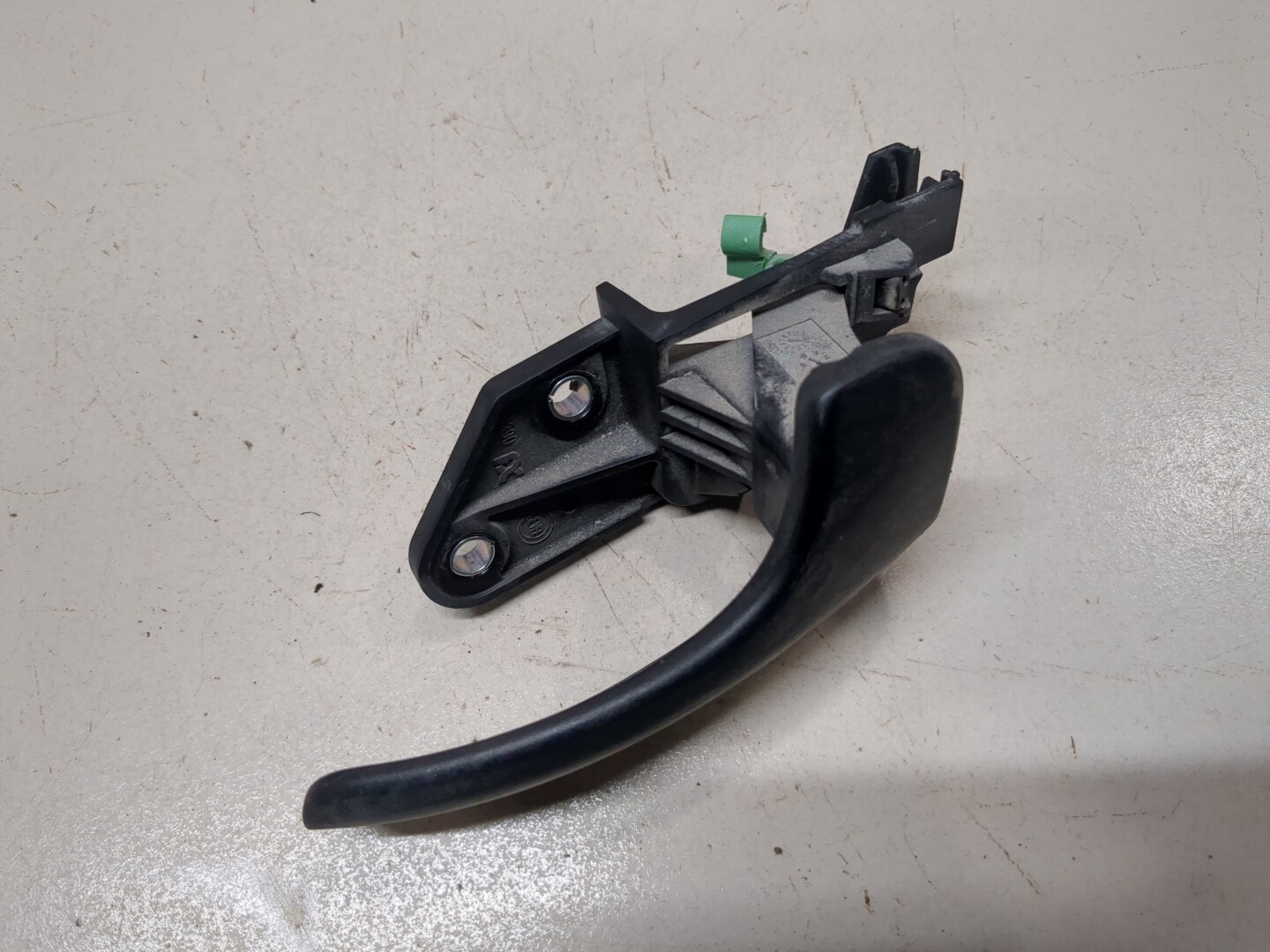 Ручка двери передней внутренняя правая