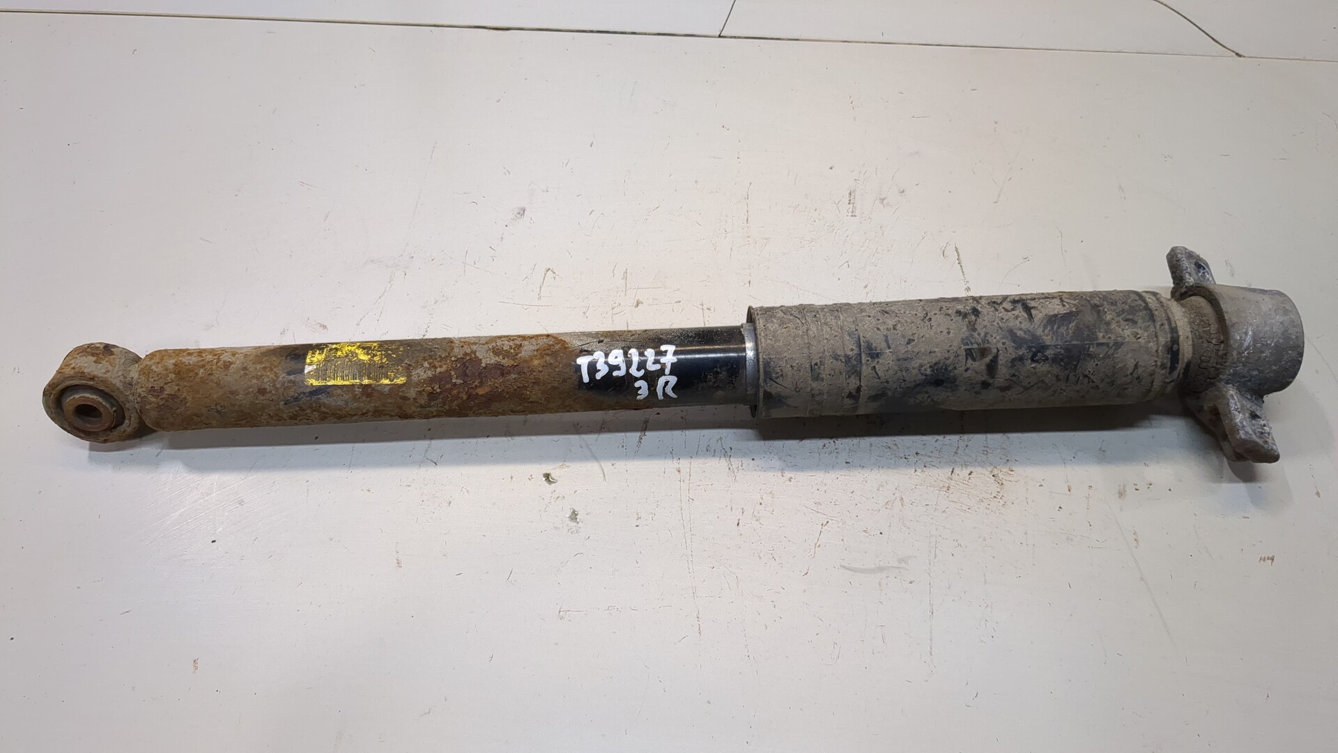 Амортизатор задний (стойка)