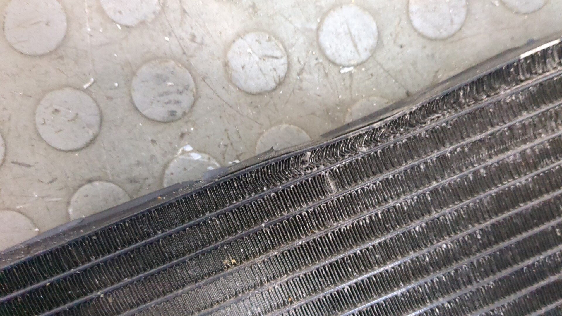 Радиатор кондиционера / конденсер