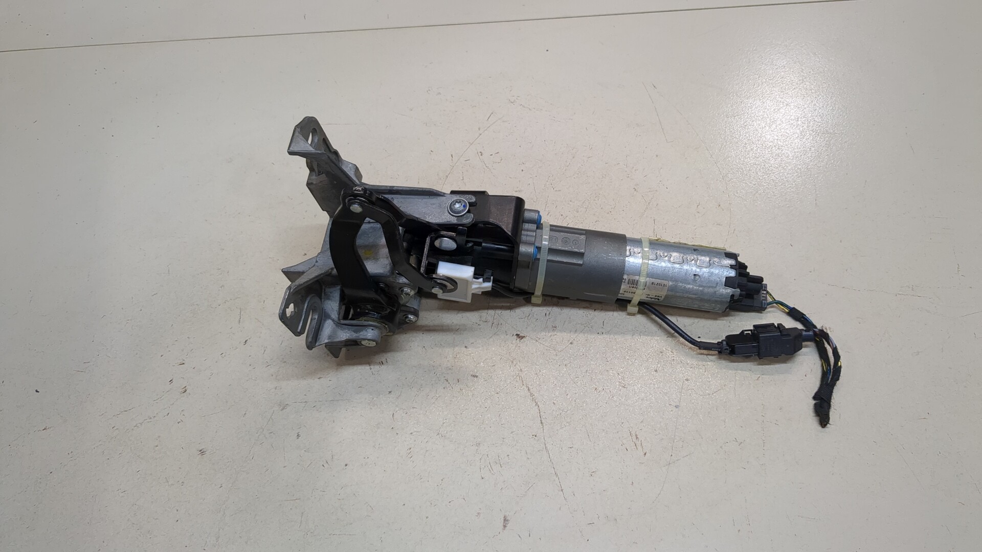 Активатор замка багажника