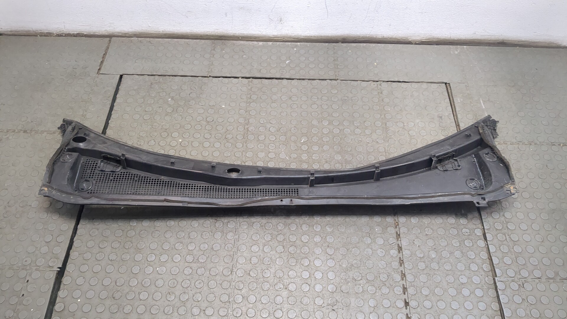 Решетка стеклоочистителей (Жабо)