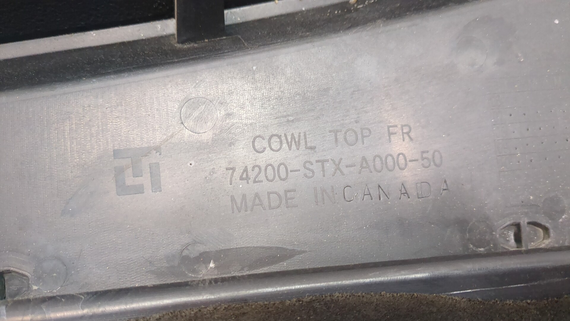 Решетка стеклоочистителей (Жабо)