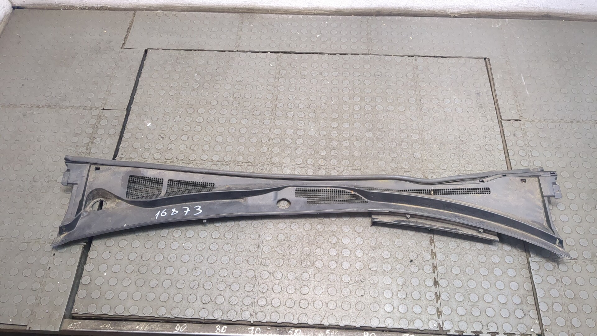 Решетка стеклоочистителей (Жабо)