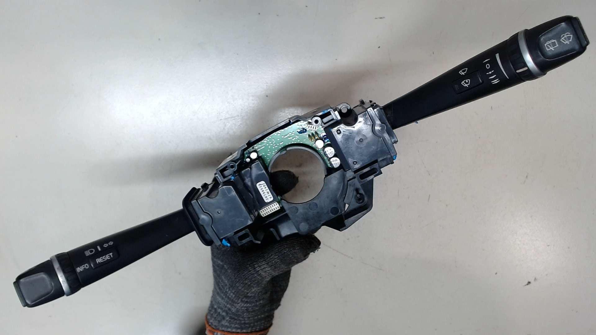 Переключатель подрулевой для XC90 (C) 2002-2014