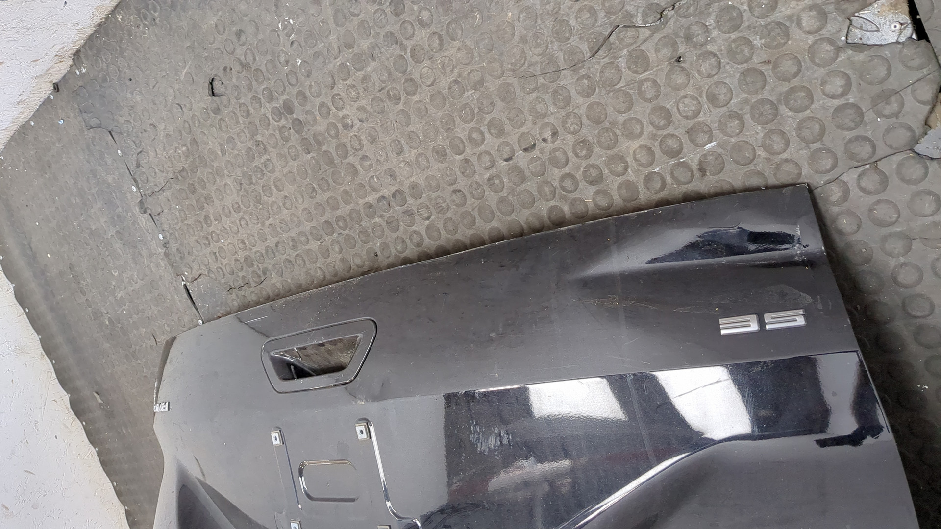 Дверь багажника