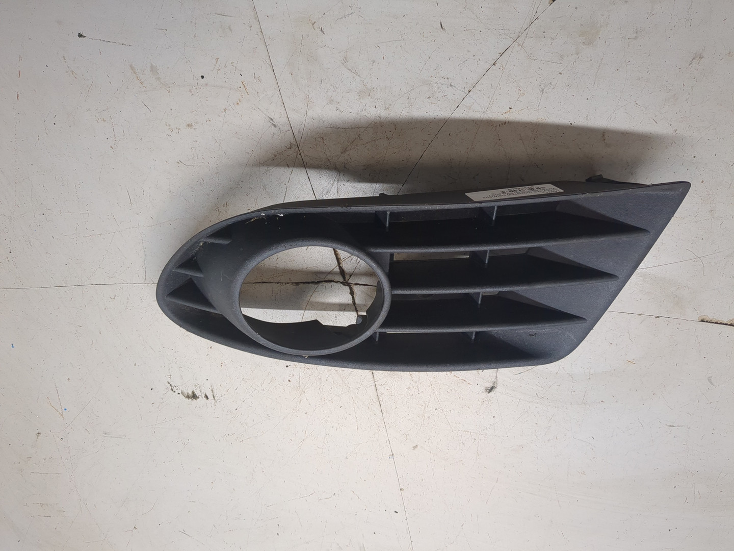 Решетка в бампер правая