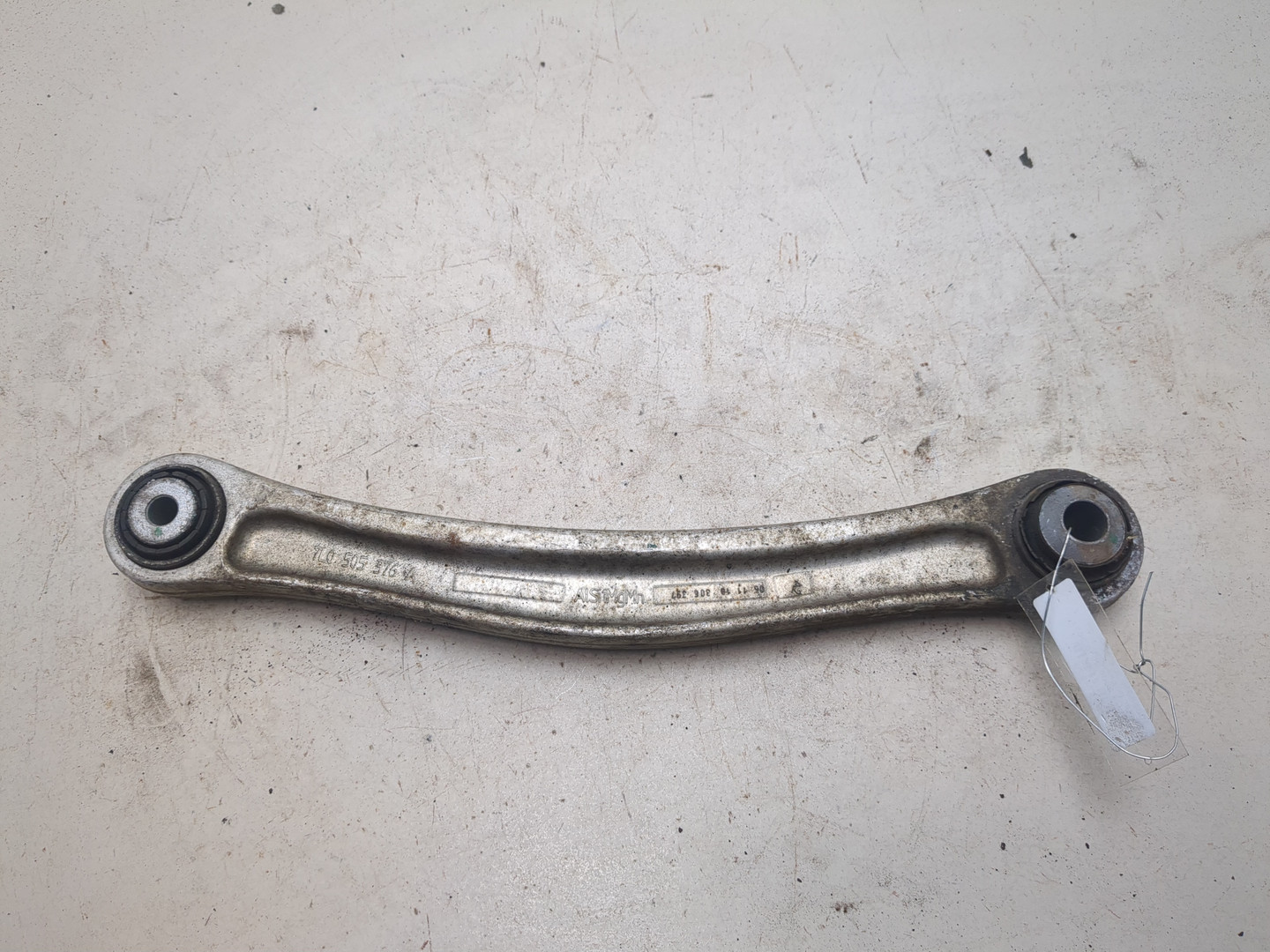 Рычаг задний