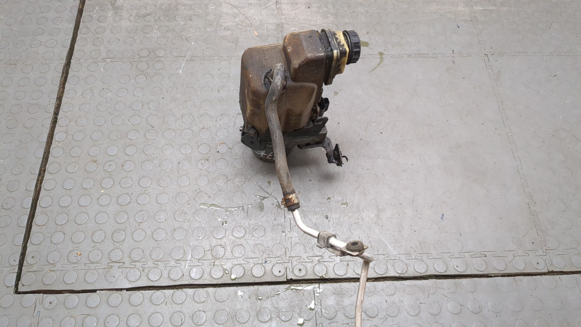 Насос ГУР (гидроусилитель руля)