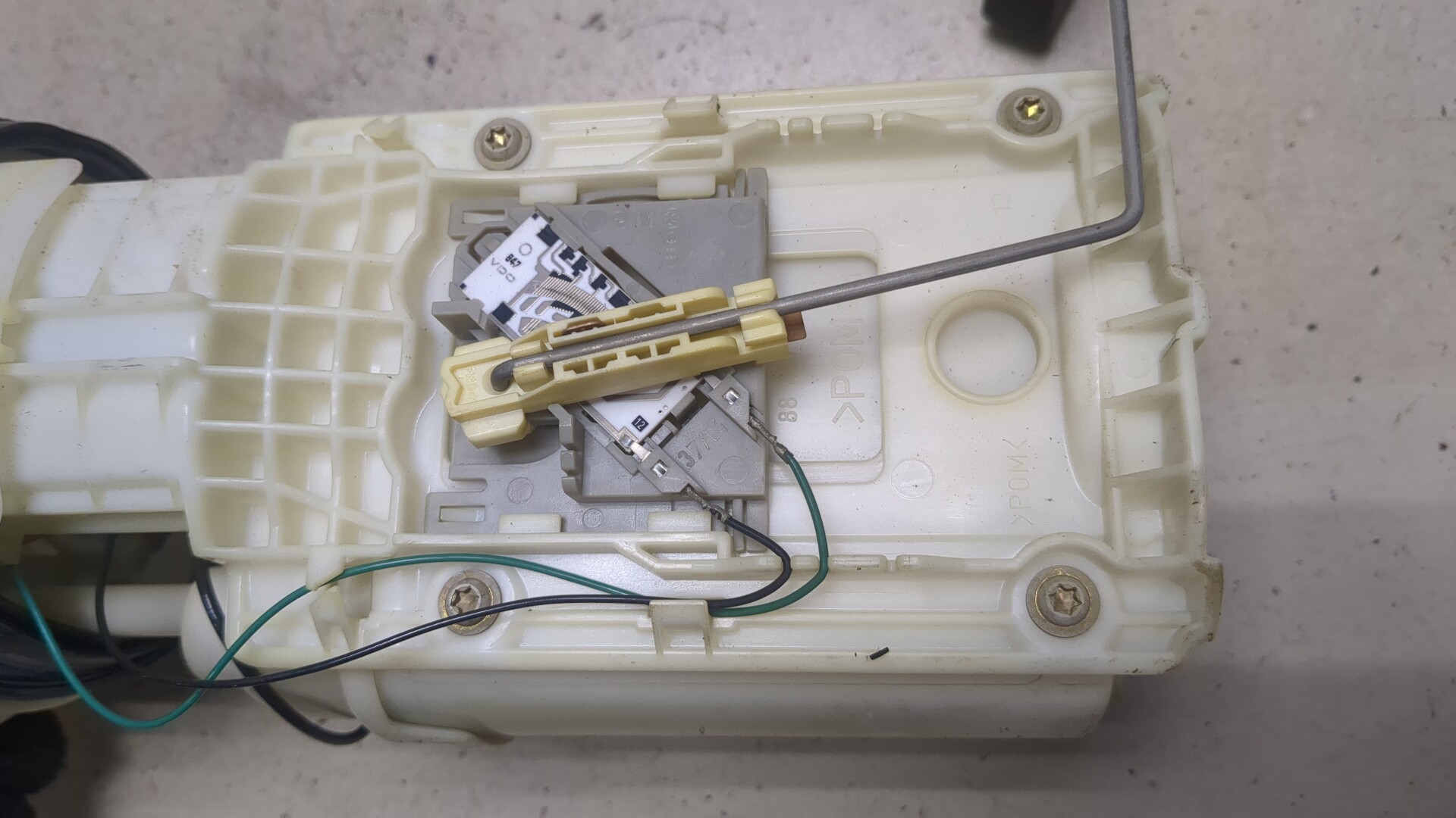 Насос топливный электрический