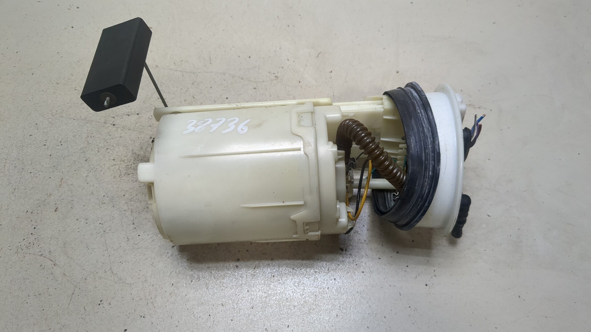 Насос топливный электрический