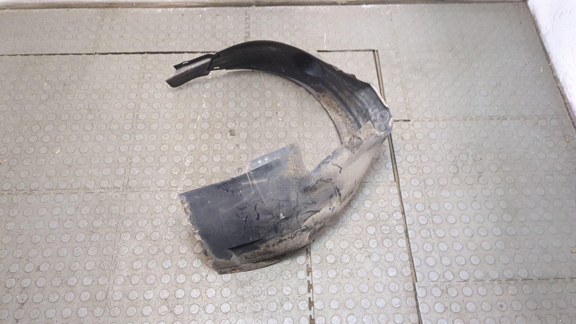 Локер передний левый