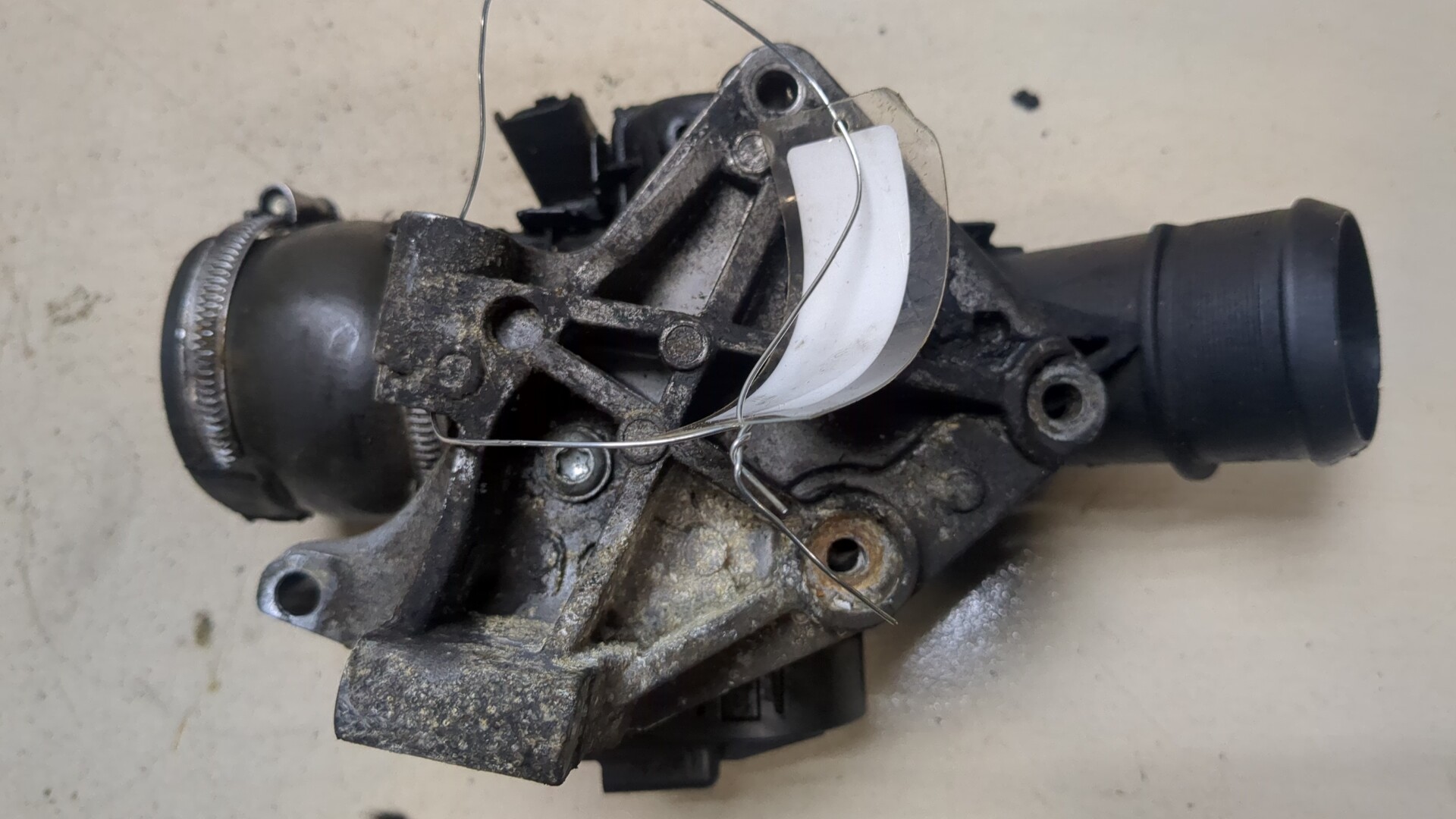 Заслонка дроссельная электрическая