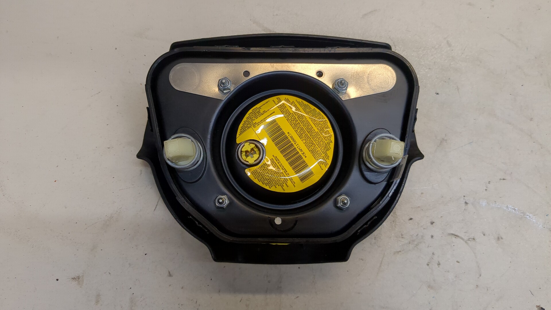 Подушка безопасности в рулевое колесо