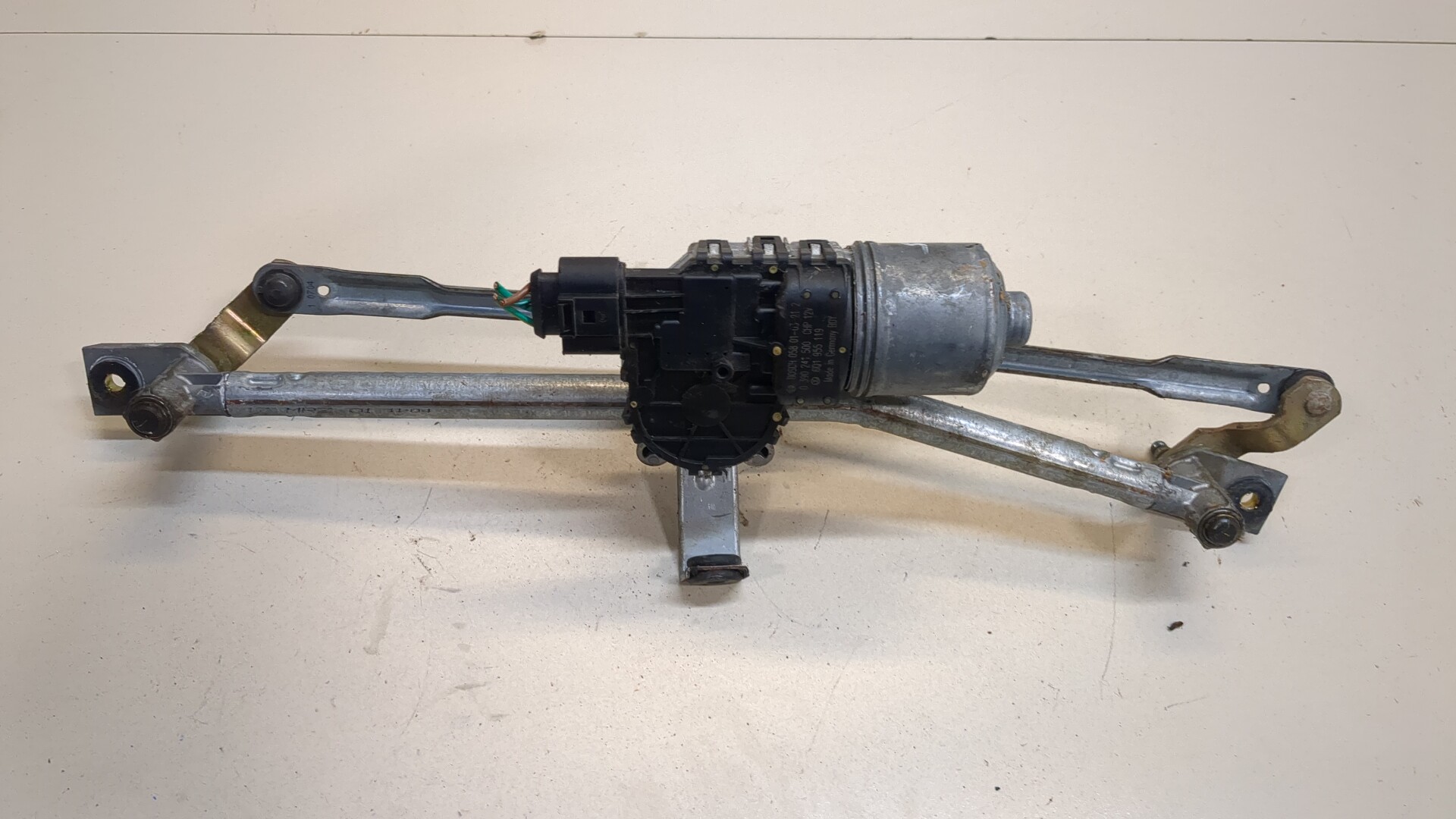 Трапеция стеклоочистителей