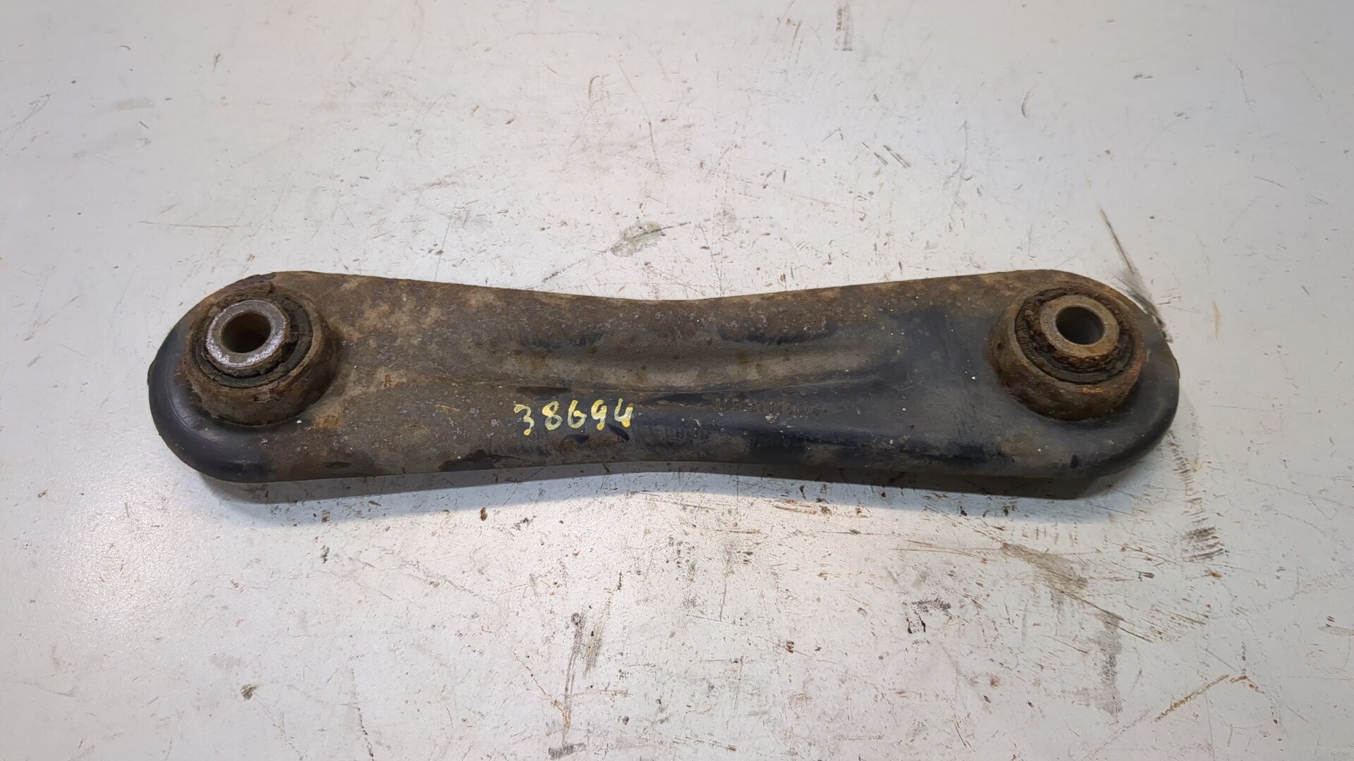 Рычаг задний