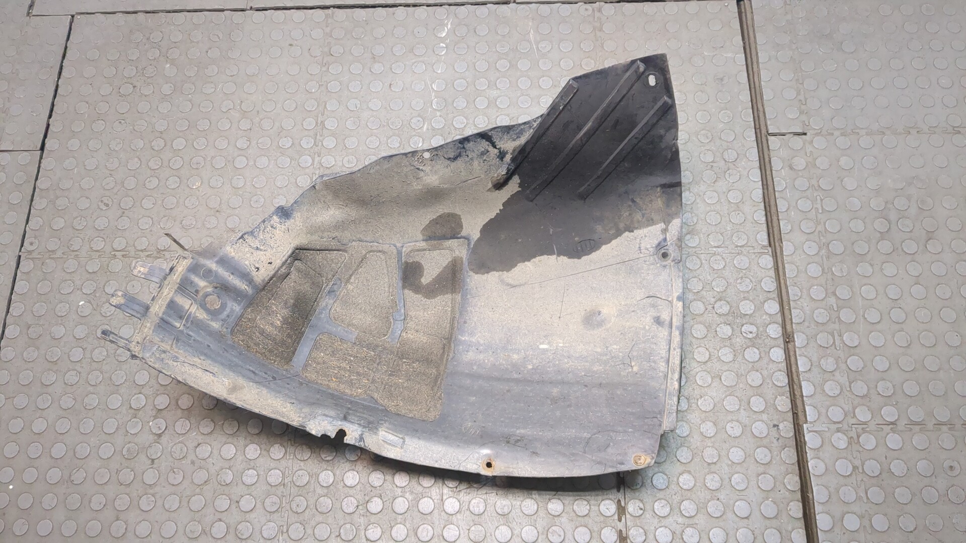 Локер передний левый