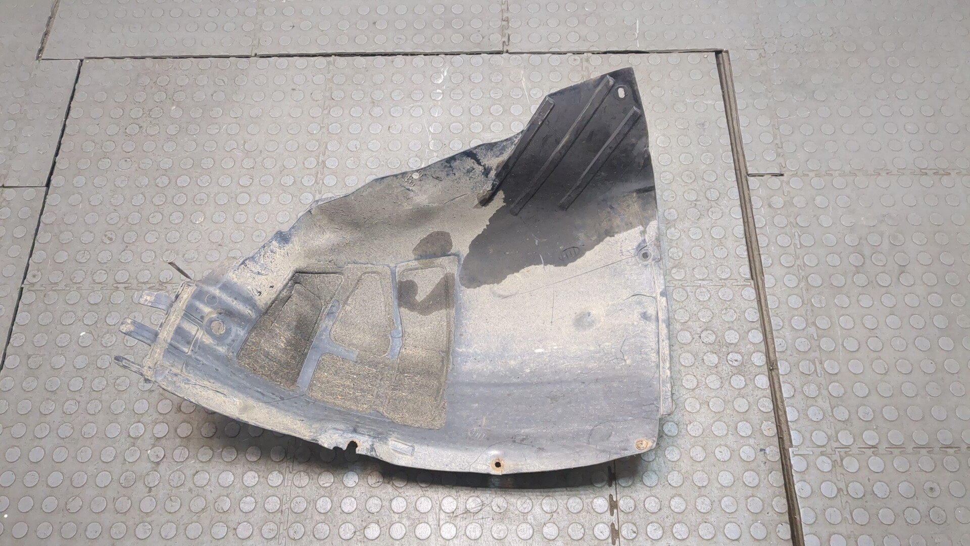 Локер передний левый