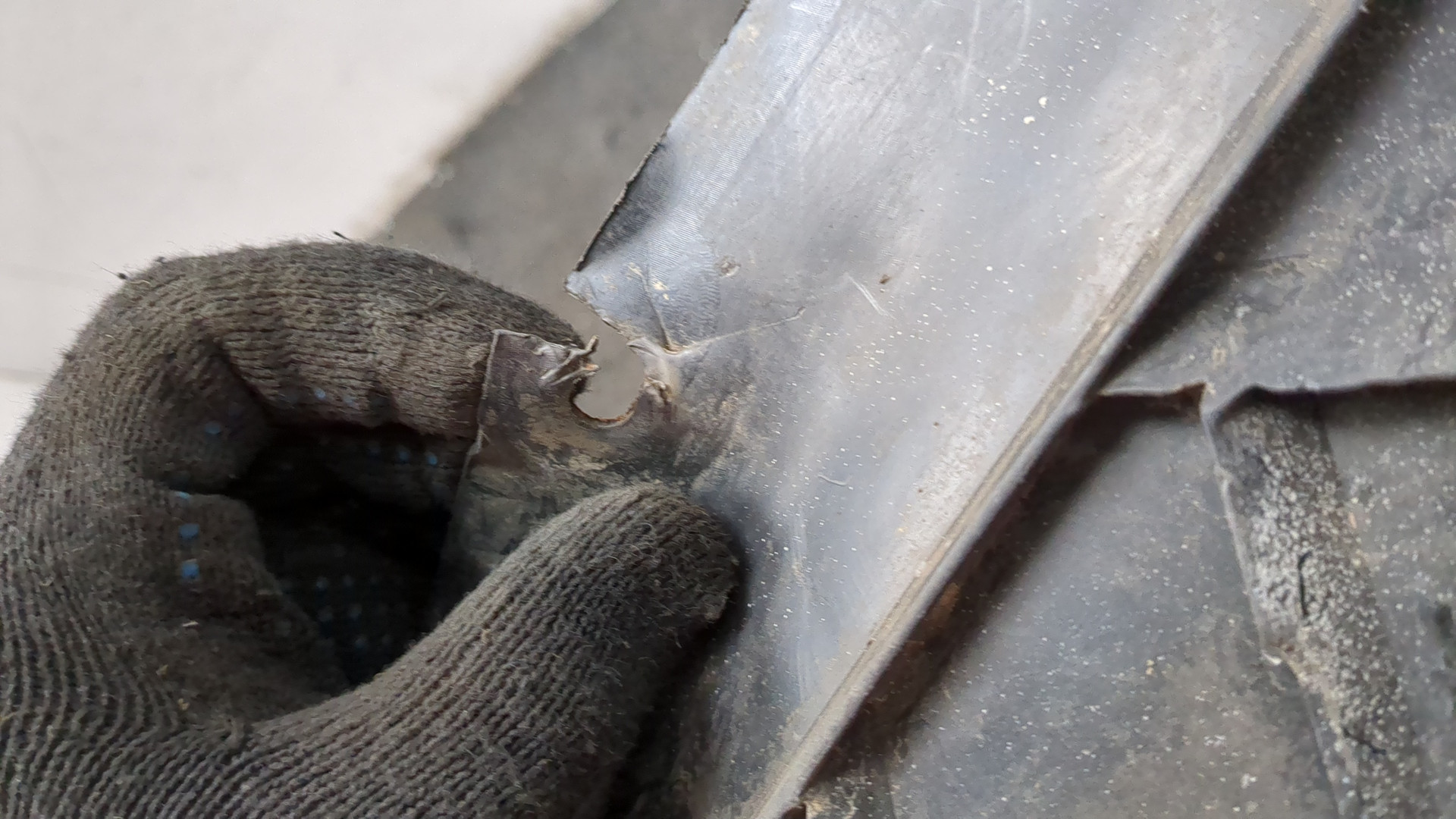 Локер передний левый