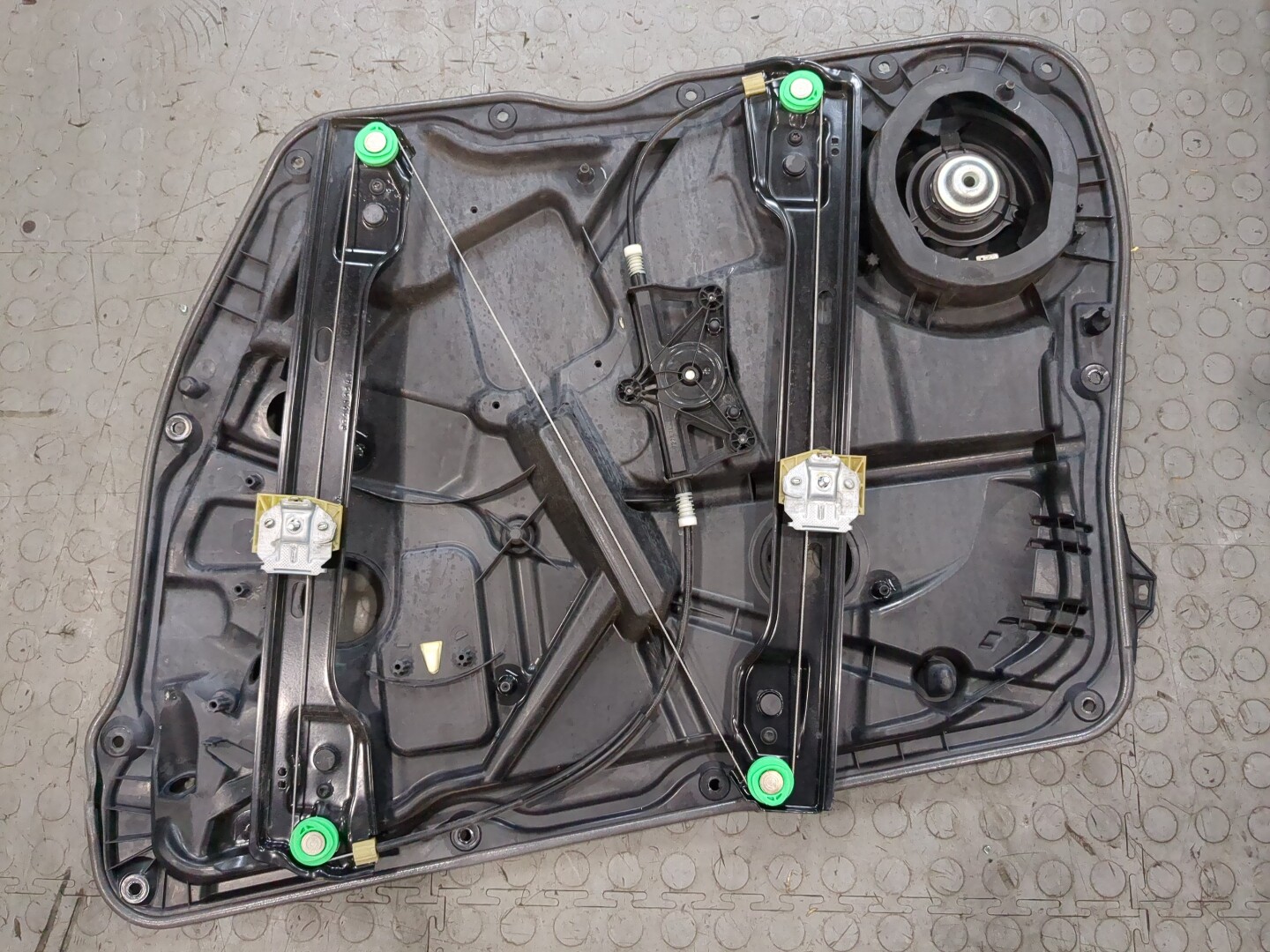 Стеклоподъемник электр. передний левый