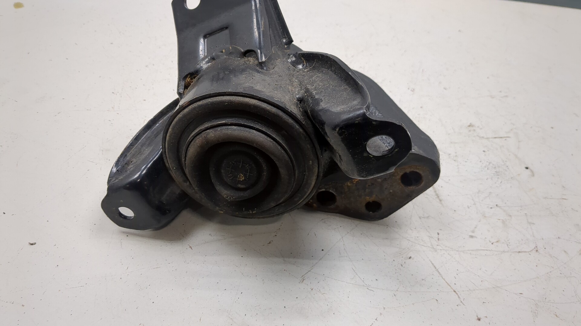 Опора двигателя