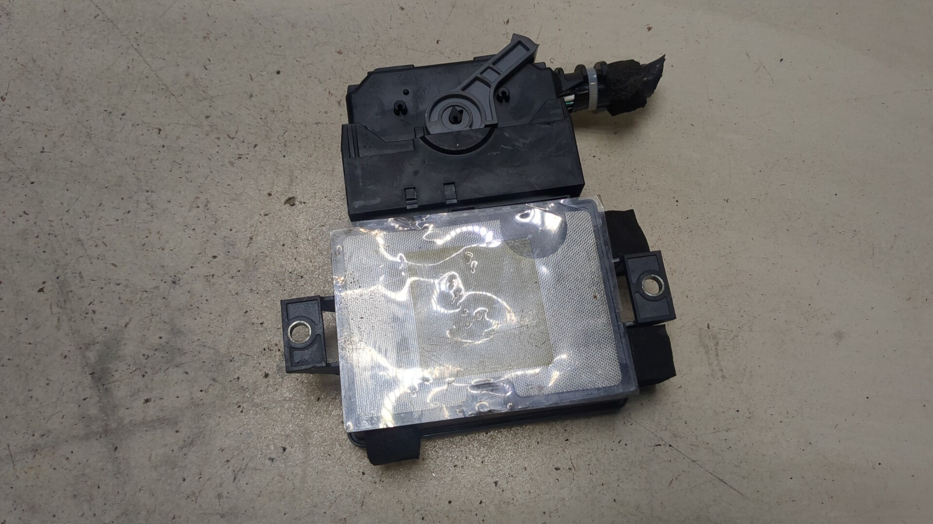 Блок управления парковочным тормозом