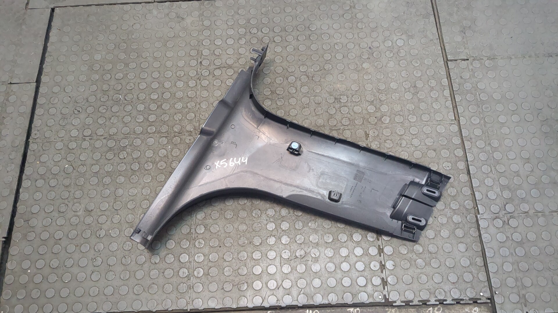 Обшивка стойки