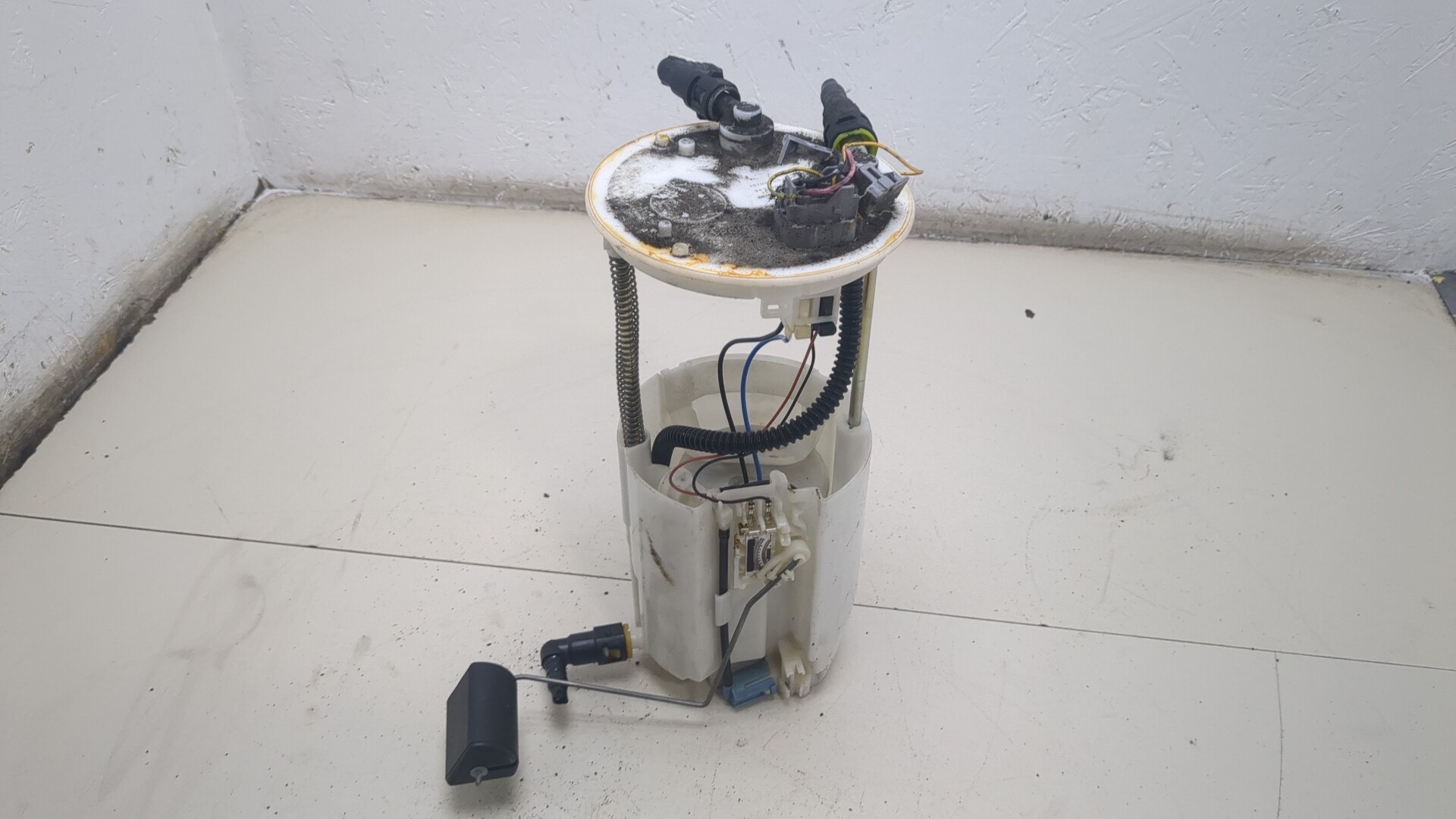 Насос топливный электрический