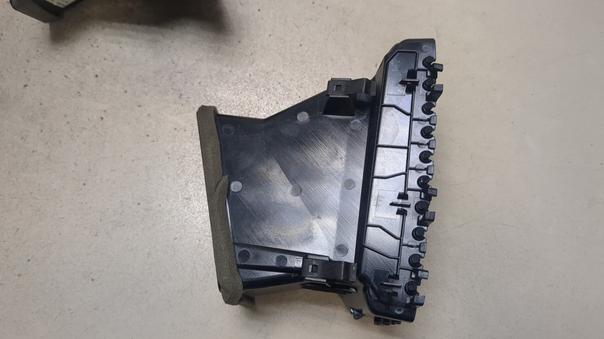 Дефлектор воздушный